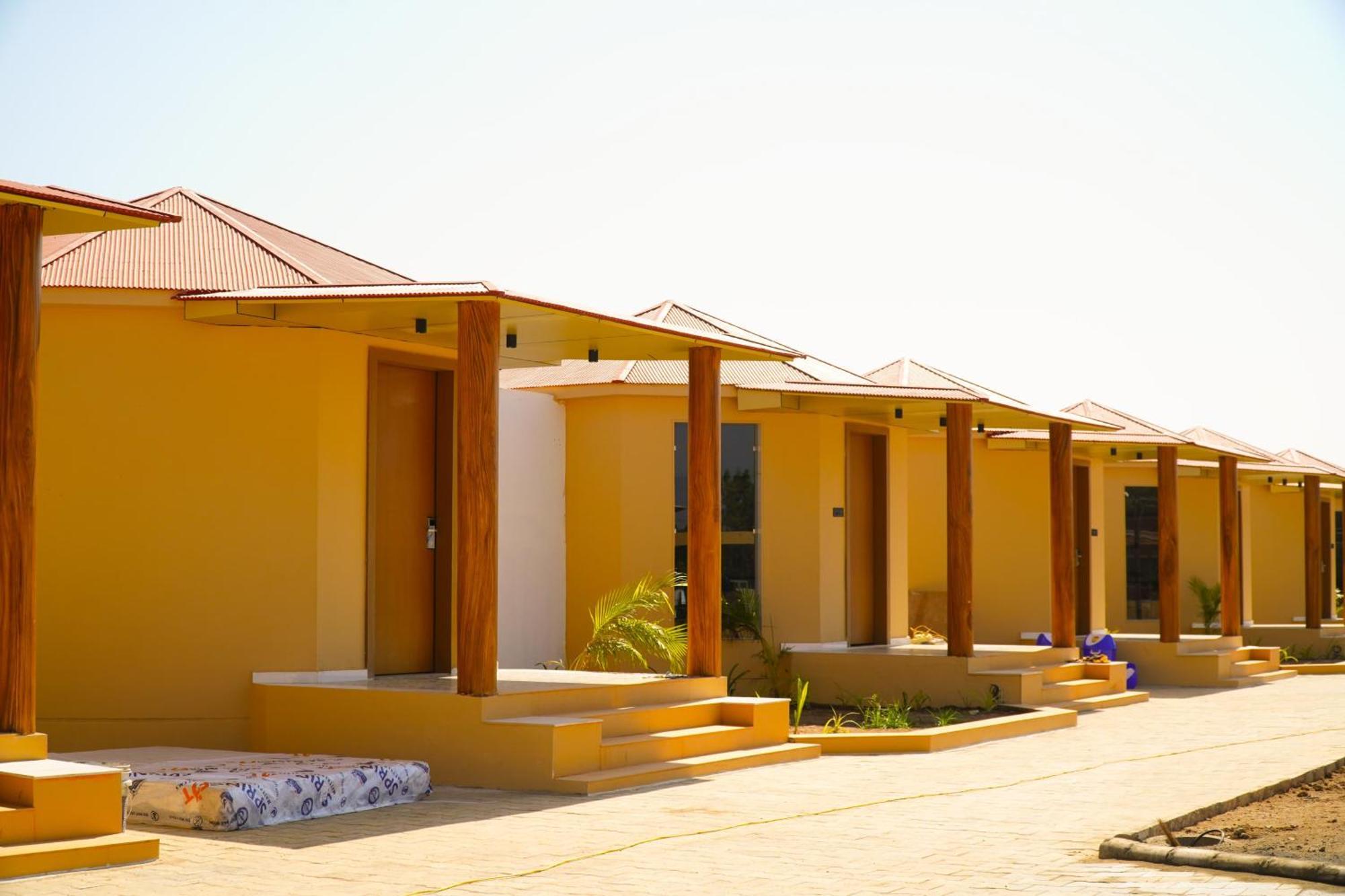 Shree Jalaram Resort Kodae Ngoại thất bức ảnh